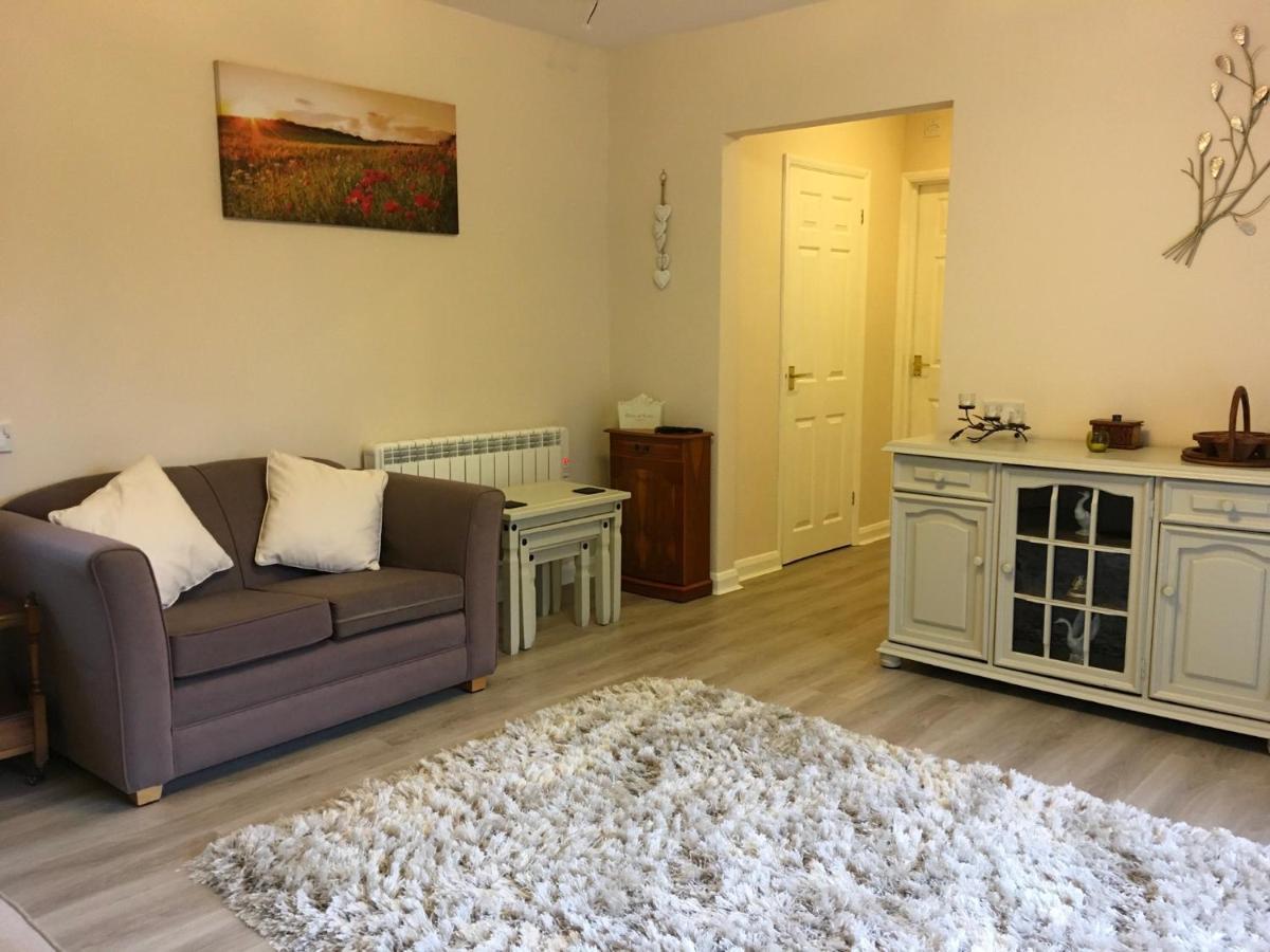 Entire Guest House, In Pewsey Vale, Wiltshire Manningford Abbots Esterno foto