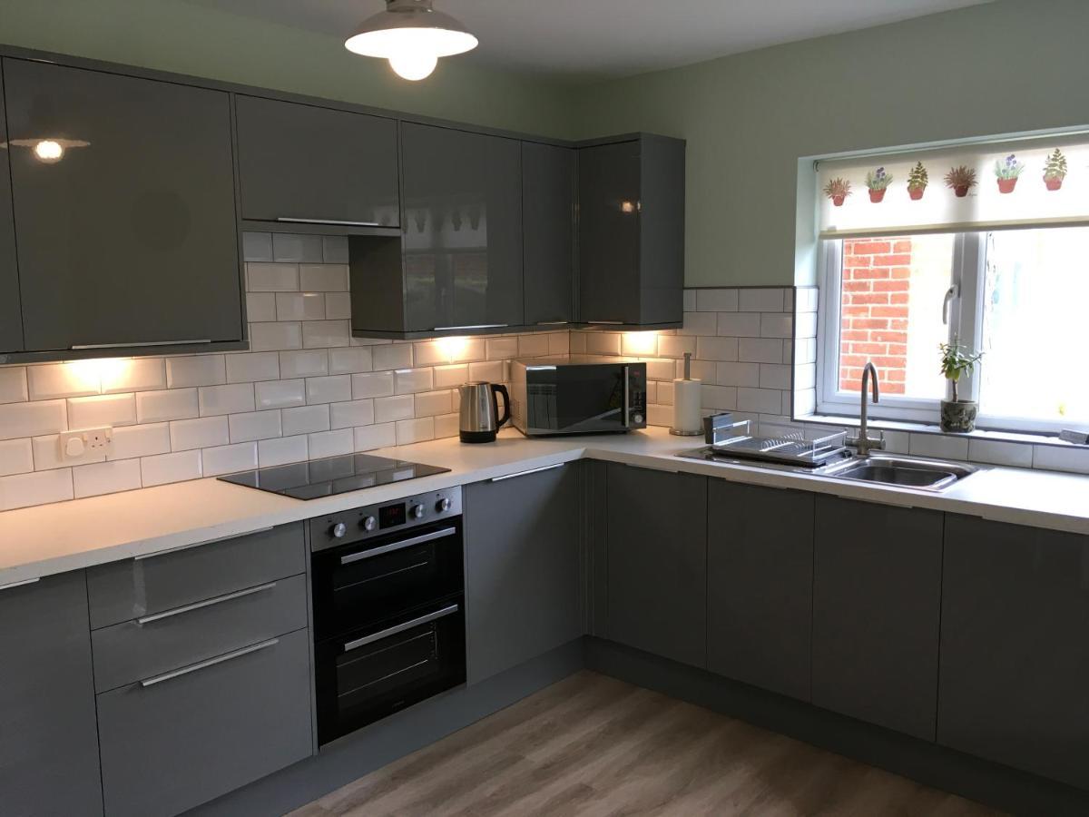 Entire Guest House, In Pewsey Vale, Wiltshire Manningford Abbots Esterno foto